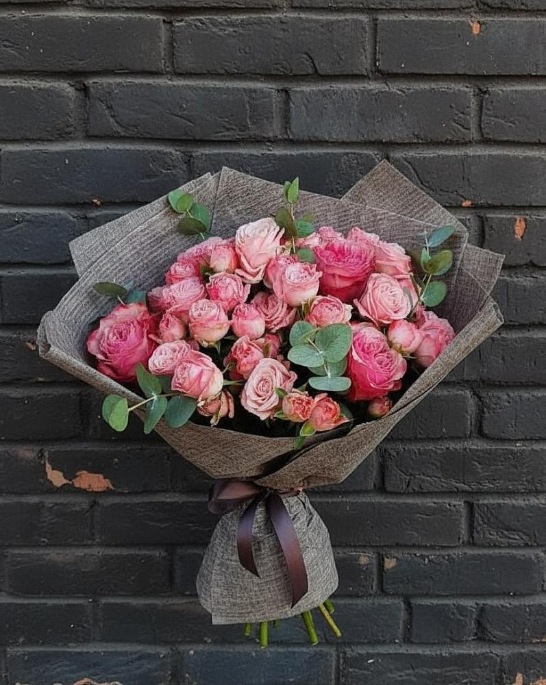 Букет цветов из: Розы в Острове