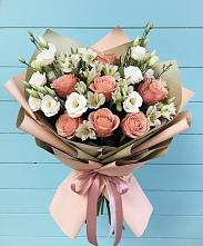 Букет цветов из:  Розы, Альстромерии и Лизиантусы в Острове