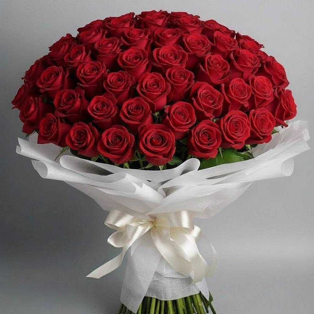 Букет 101 Красная роза Блэк Мэджик в Острове