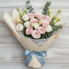 Букет цветов из:  Лизиантусы в Острове