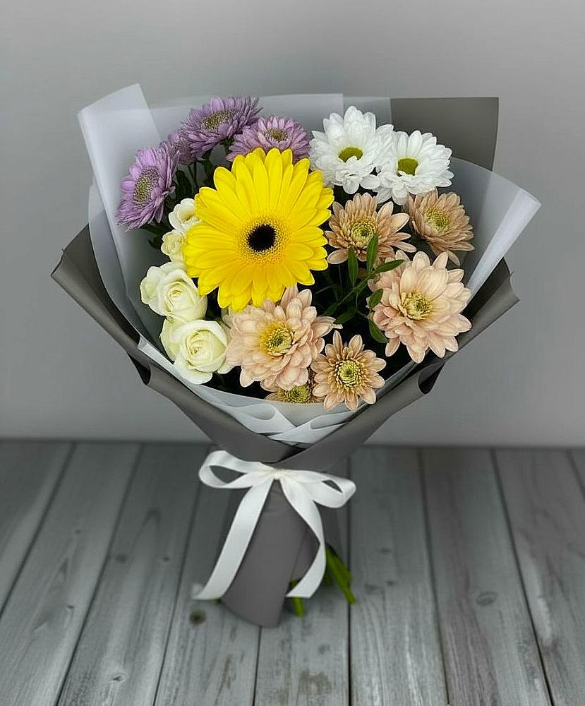 Букет цветов из: Розы, Герберы и Хризантемы в Острове