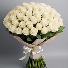 Букет 101 беля роза Белоснежка в Острове