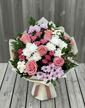 Букет цветов из:  Альстромерии, Гвоздики, Розы и Хризантемы в Острове
