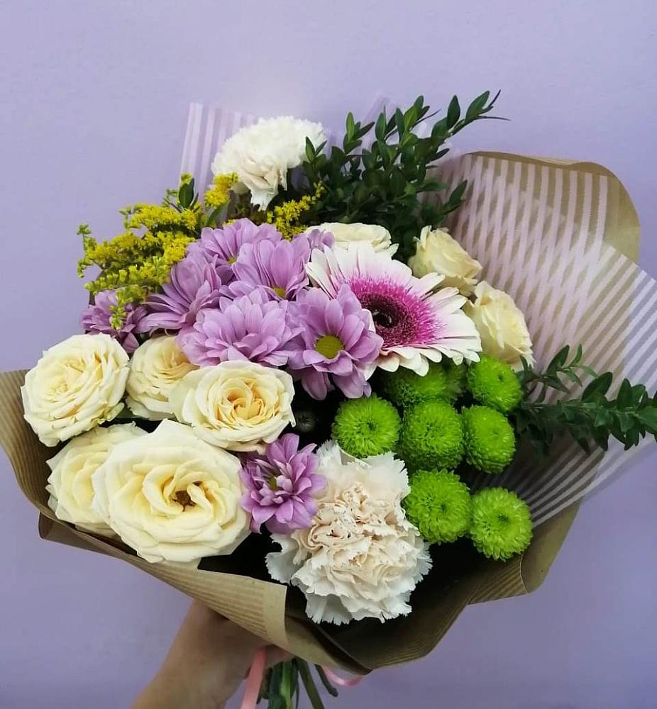 Букет цветов из: Хризантемы, Розы, Гвоздики и Герберы в Острове