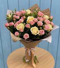 Букет цветов из:  Розы в Острове