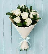 Букет цветов из:  Розы в Острове