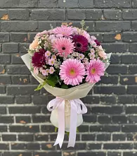 Букет цветов из:  Герберы и Хризантемы в Острове