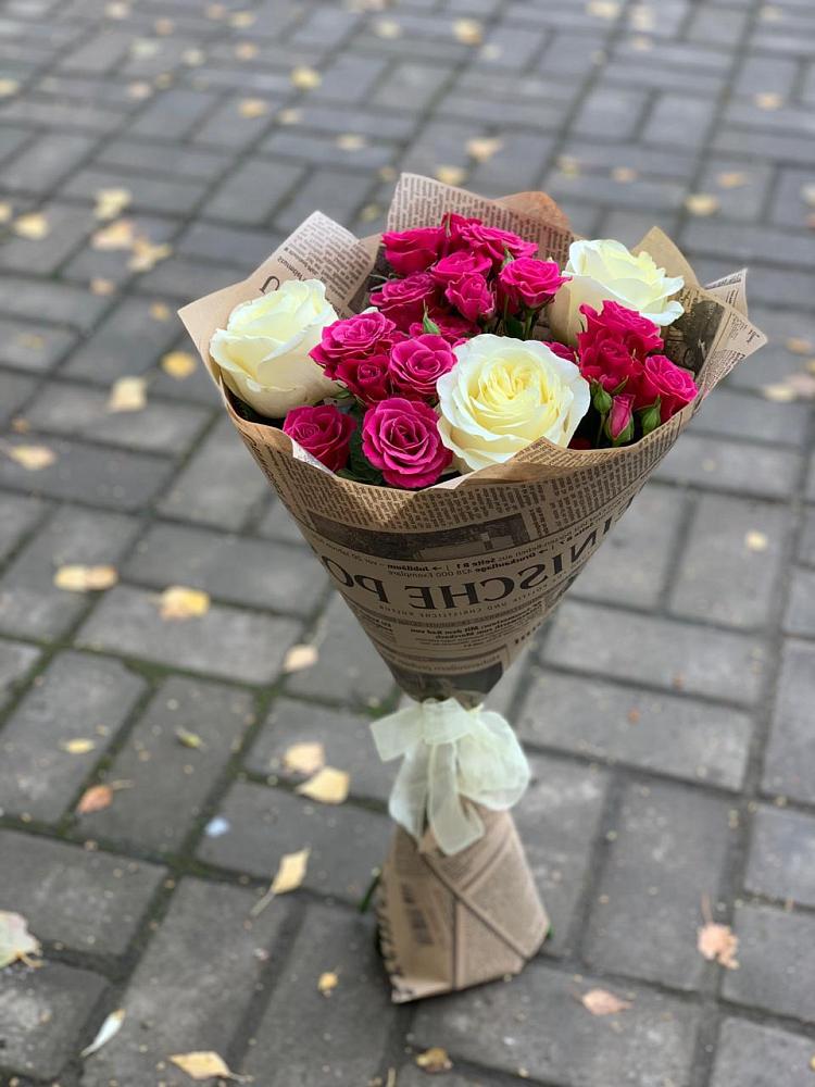 Букет цветов из: Розы в Острове