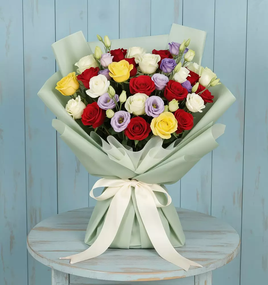 Букет цветов из: Розы в Острове