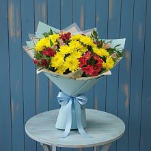Букет цветов из:  Альстромерии и Хризантемы в Острове