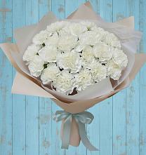 Букет цветов из:  Гвоздики в Острове