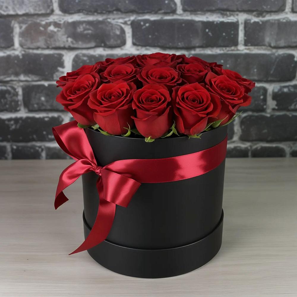 Цветочная композиция из Розы в шляпной коробке в Острове